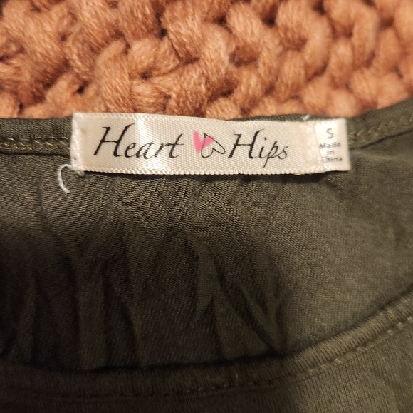 Top - Picture 3 of 3